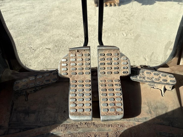 #1882-•-2012-hitachi-350lc-excavator-image-57