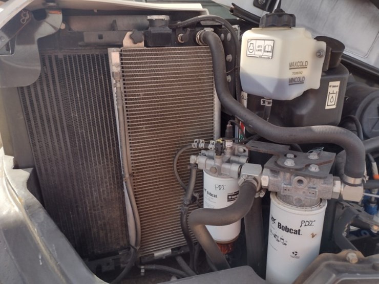 21-bobcat-e88-image-45