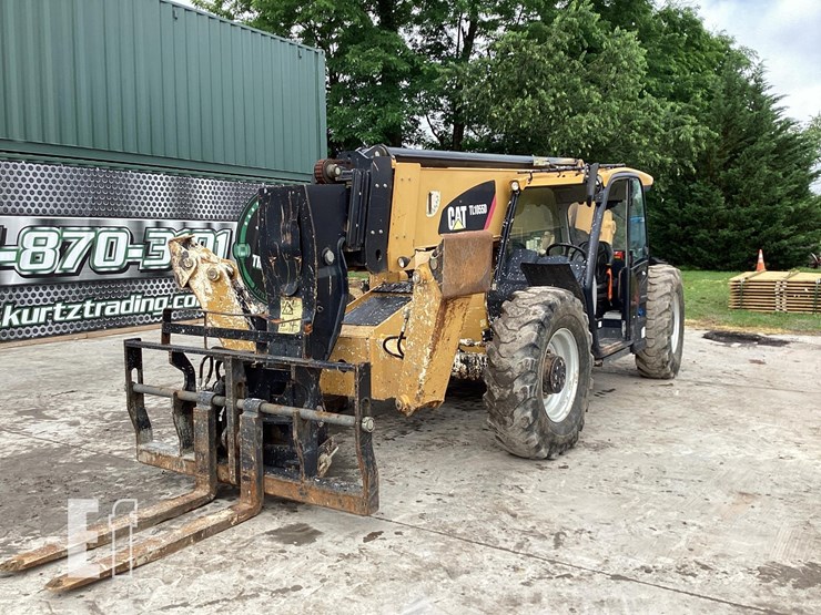 2015-caterpillar-tl1055d-image-8