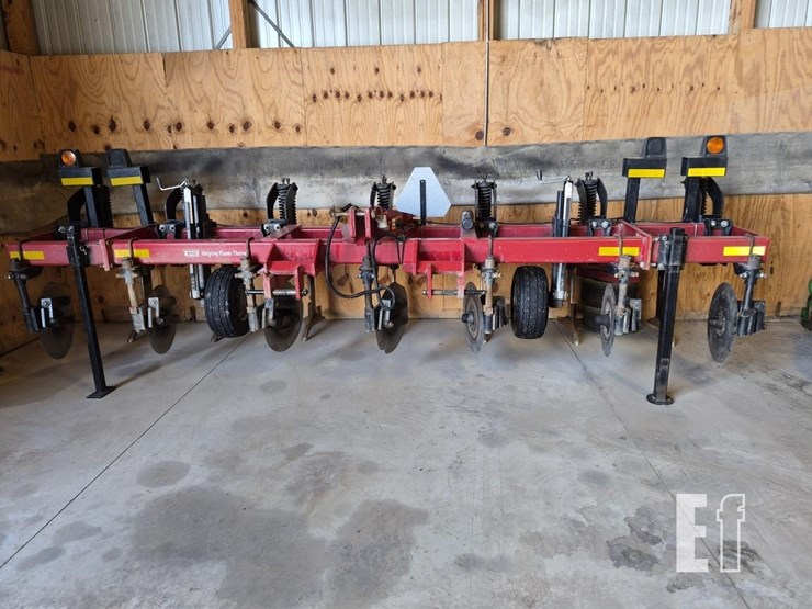 case-ih-2500-image-4