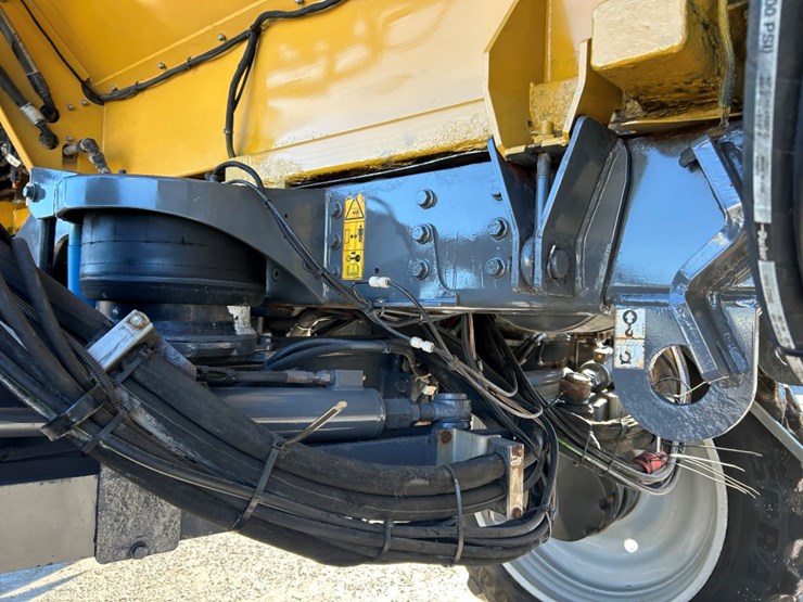 2016-ag-chem-rg1100b-image-83