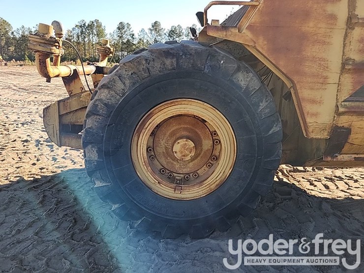 1990-caterpillar-613c-image-11