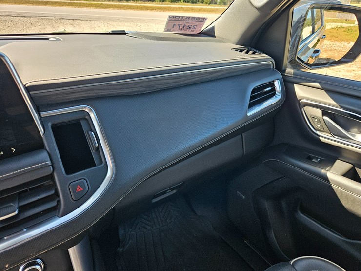 2022-gmc-yukon-xl-image-35