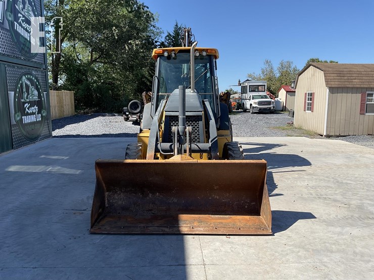 2010-deere-410j-image-7