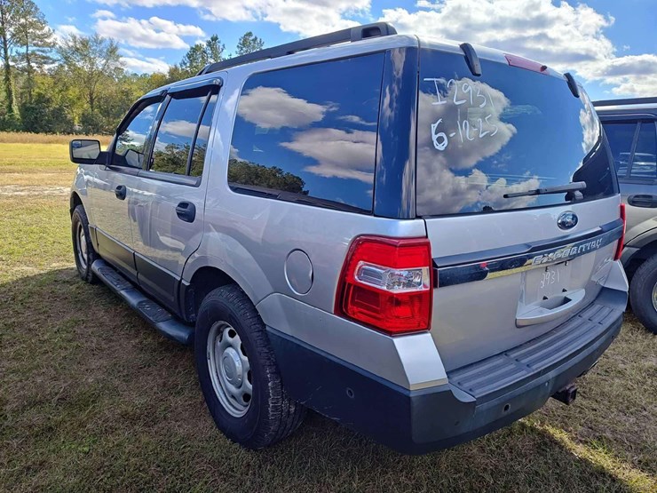 2017-ford-expedition-image-4