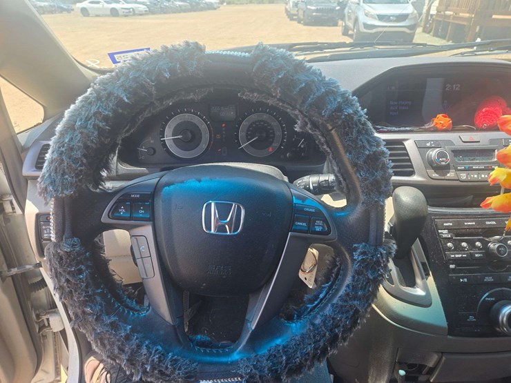 2013-honda-odyssey-image-10