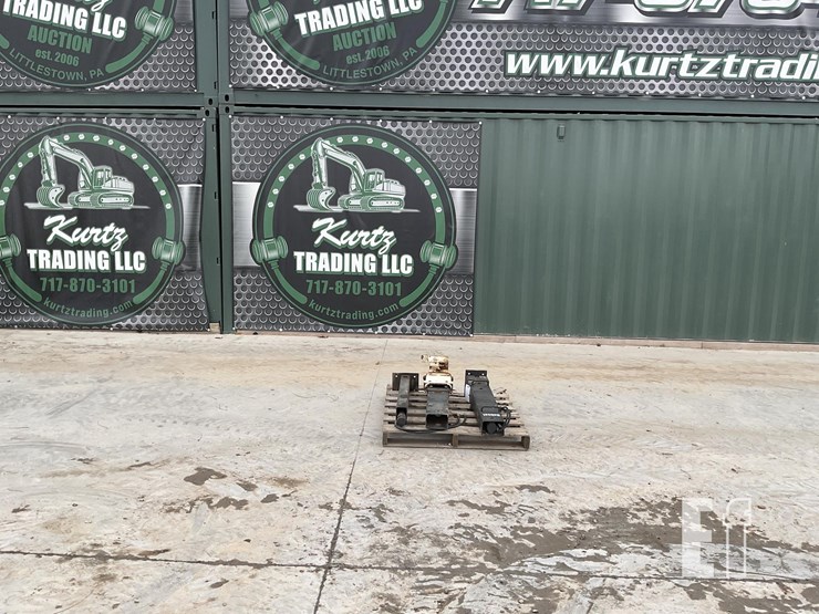 bobcat-rear-stabilizer-image-1