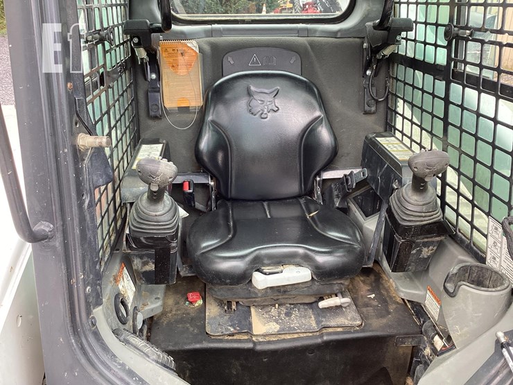 2019-bobcat-t740-image-14