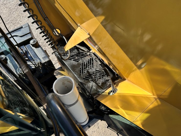 2016-ag-chem-rg1100b-image-60