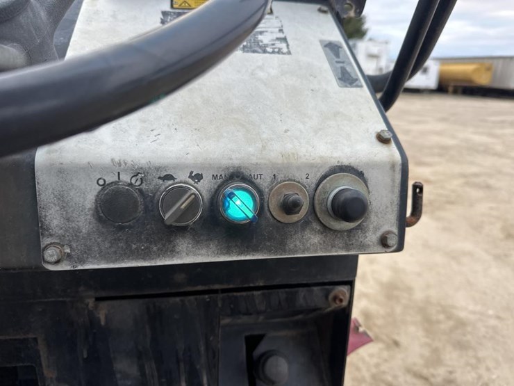 2007-dynapac-cp142-image-22