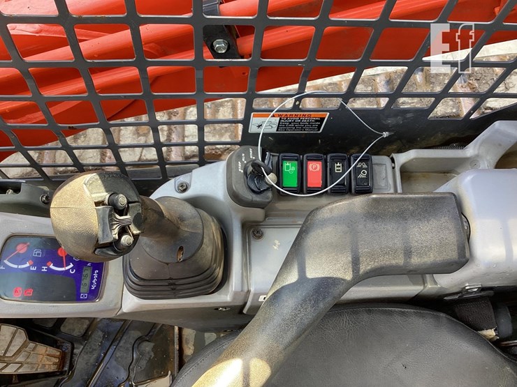 2019-kubota-svl75-2-image-15