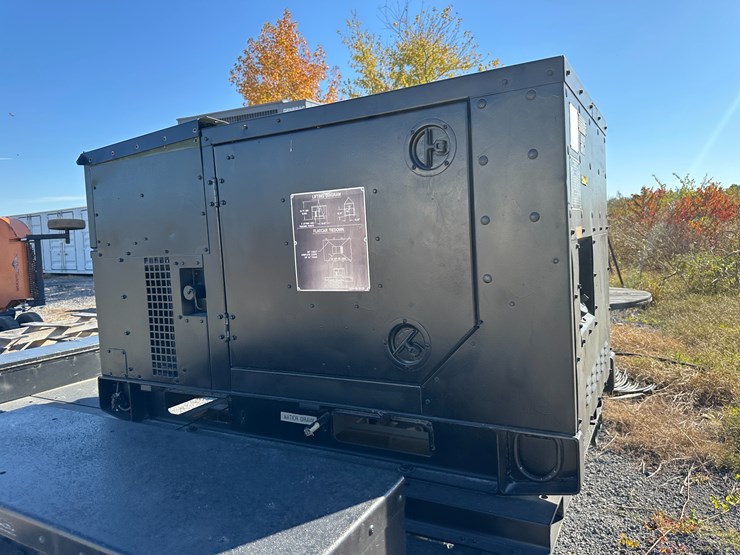 #32822-•-military-generator-image-14