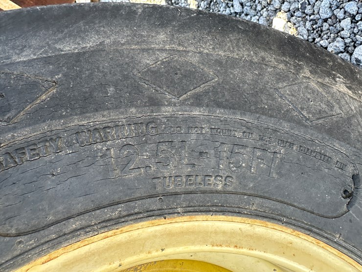 john-deere-637-image-5