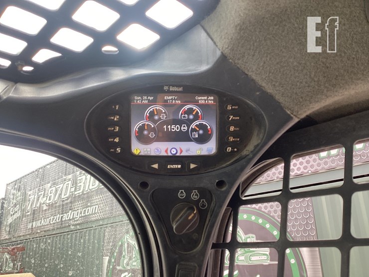 2015-bobcat-s650-image-17