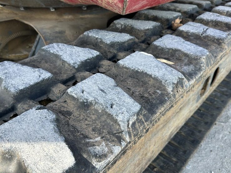 takeuchi-tb145-image-28