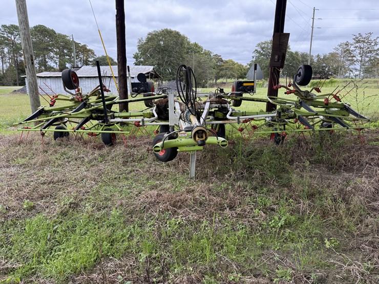 2018-claas-volto-900-image-2