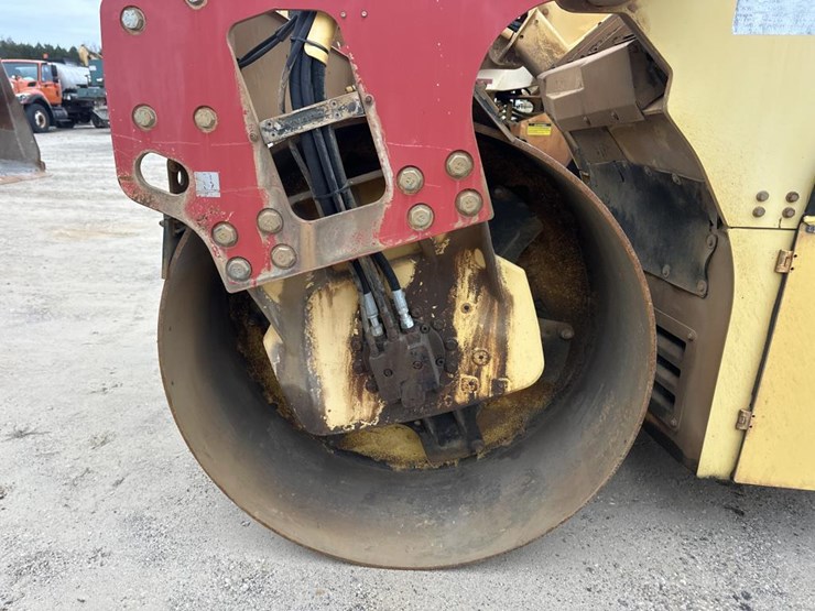 2009-dynapac-cc324-image-30