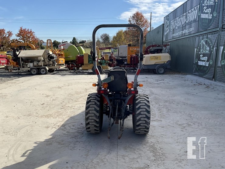 2006-kubota-b7510-image-3