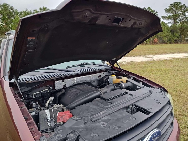 2016-ford-expedition-image-12