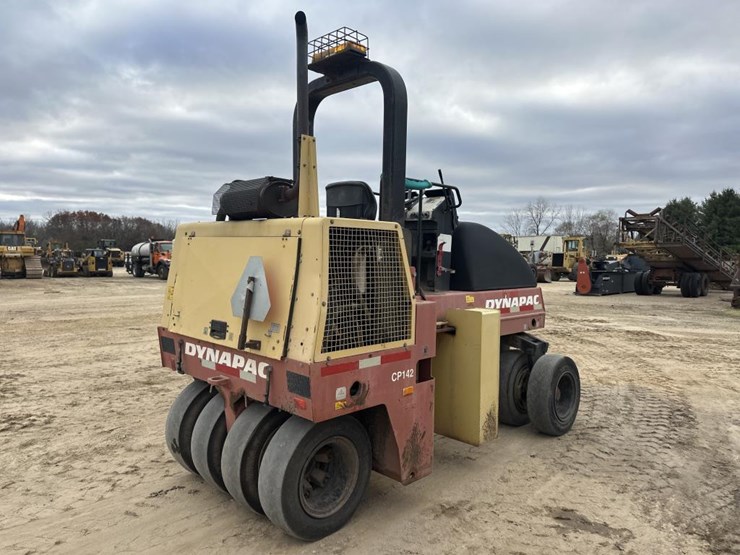 2007-dynapac-cp142-image-5