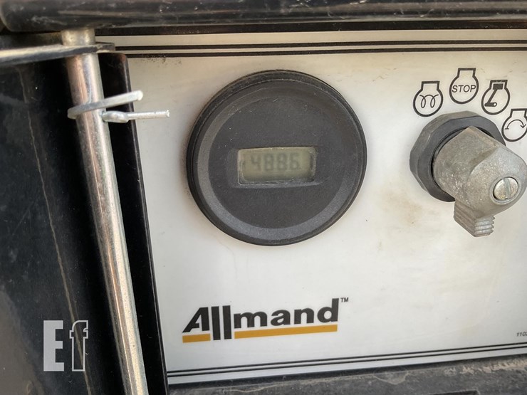 2019-allmand-bros-night-lite-v-series-image-14