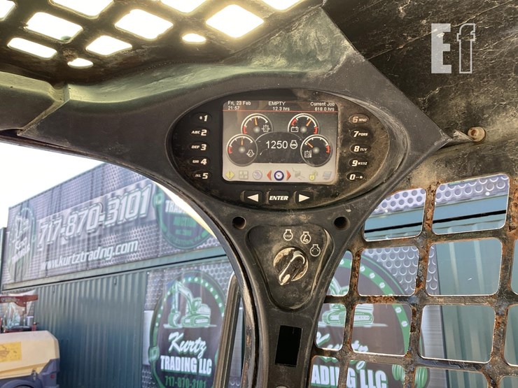 2012-bobcat-s850-image-15