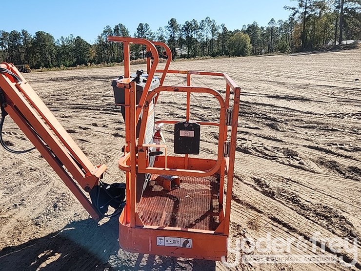 2008-jlg-e450aj-image-8