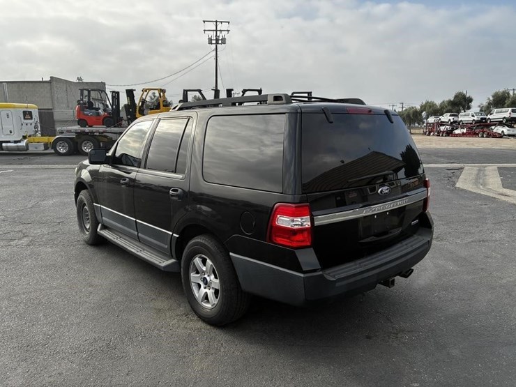 2015-ford-expedition-image-4