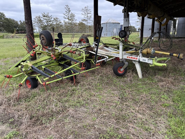 2018-claas-volto-900-image-1