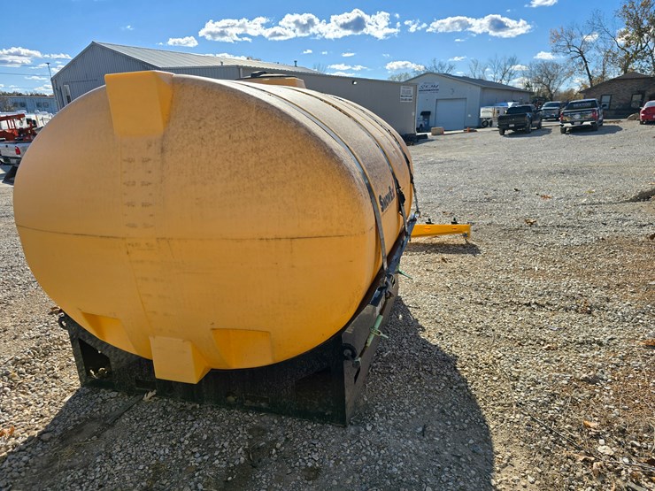 #22370-•-1200-gallon-snowex-liquimaxx-spray-rig-image-8