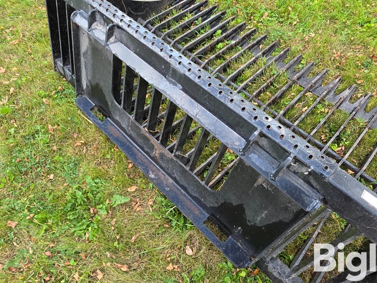 68"-skid-steer-rock-bucket-image-13