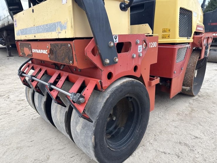 #1891-•-2011-dynapac-cc12000-roller-image-21