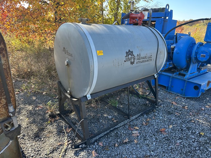 #32812-•-~290-gallon-fuel-tank-w/-stand-image-1