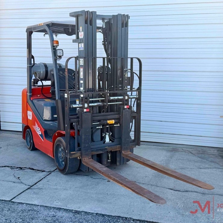 HELI CYPD32C-KU1H STRAIGHT MAST FORKLIFT