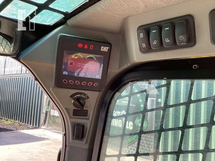 2021-caterpillar-289d3-image-18