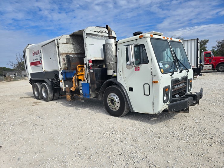 2008-mack-leu613-image-39