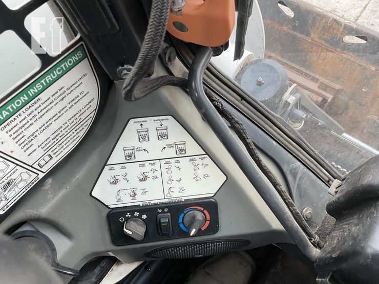 2019-bobcat-s650-image-17