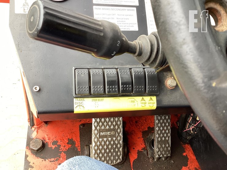 2016-skyjack-zb2044-image-16