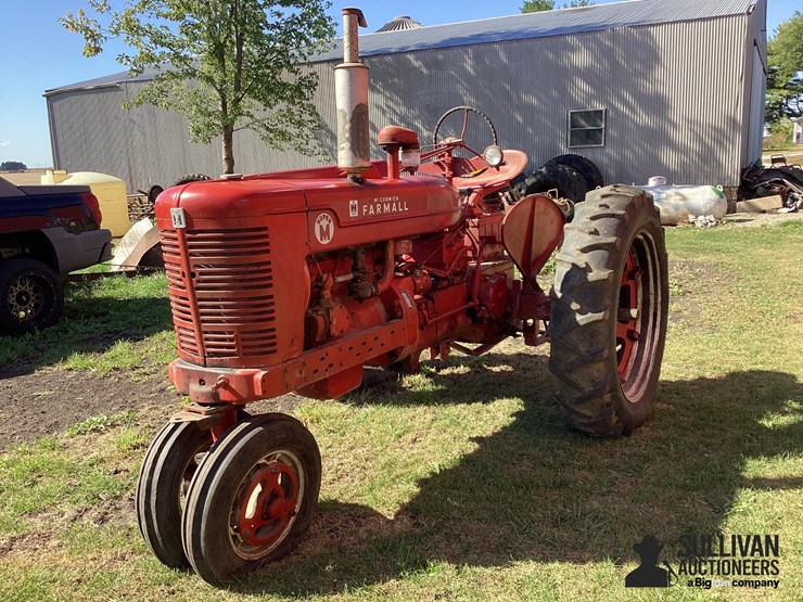 1953-farmall-super-m-2wd-tractor-image-1