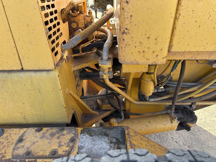 1989-john-deere-6-image-35