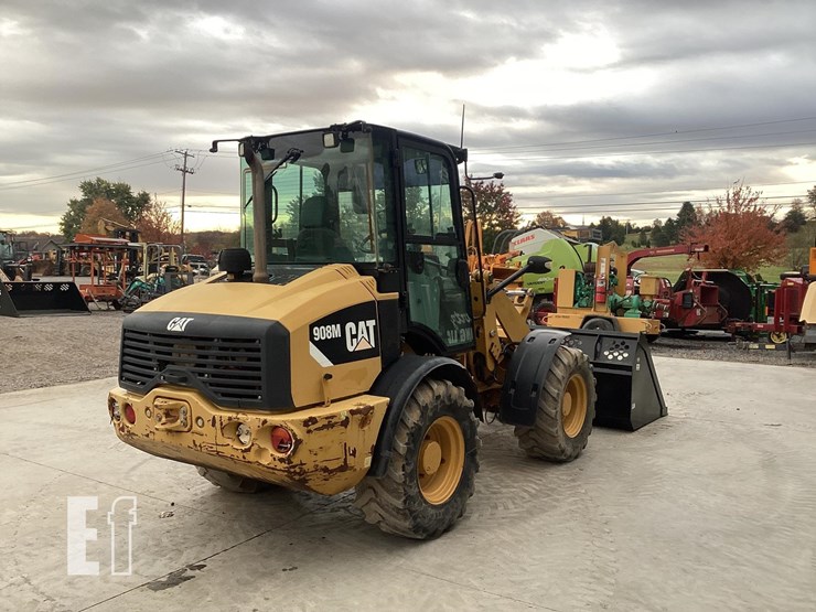 2017-caterpillar-908m-image-4