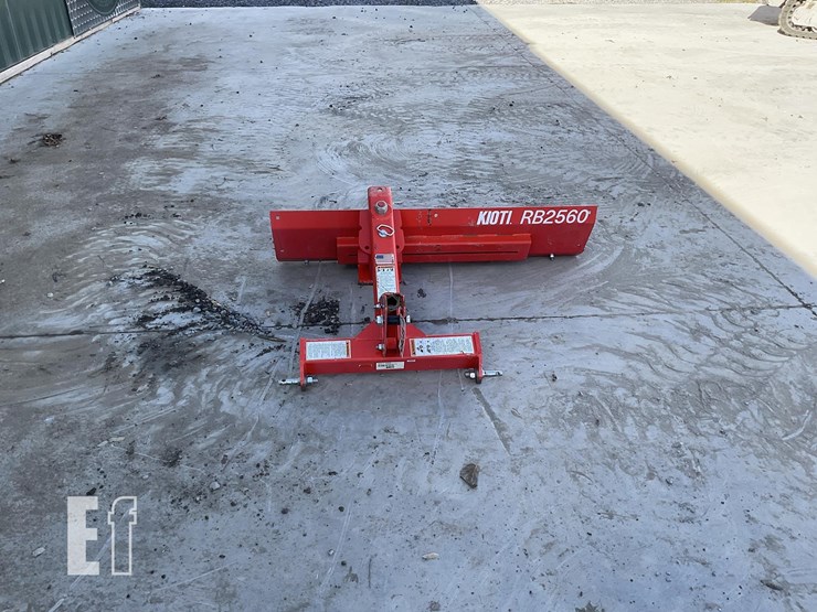 2025-kioti-rb2560-image-4