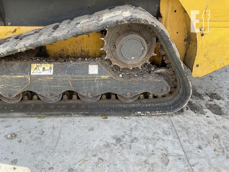 2018-new-holland-c232-image-11