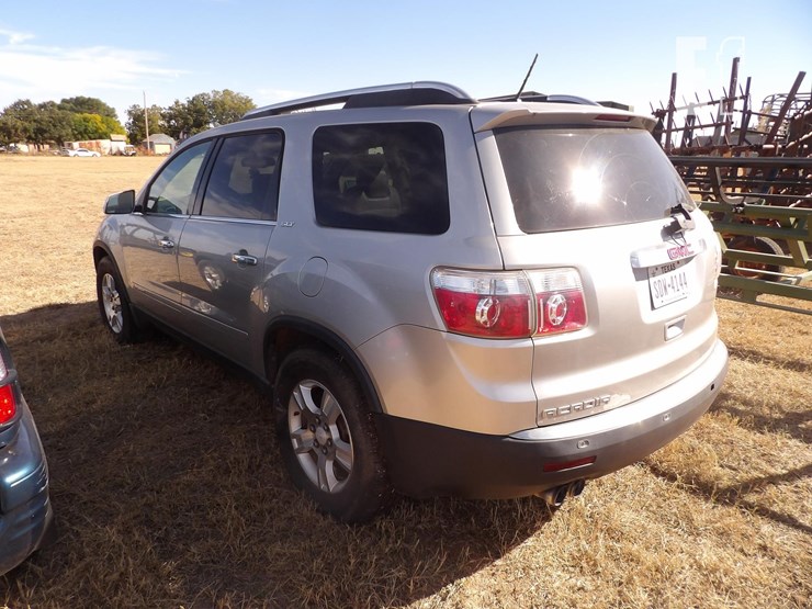 2008-gmc-acadia-image-5