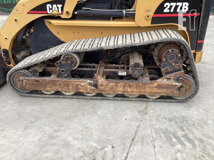 2004-caterpillar-277b-image-11