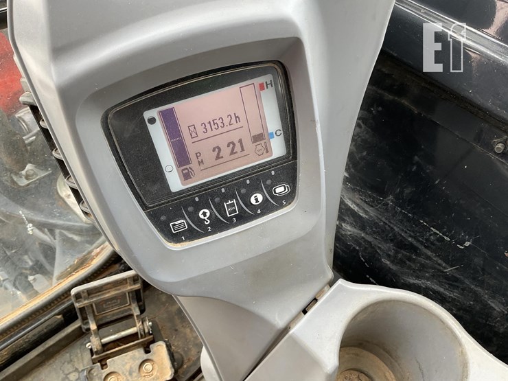 2019-kubota-kx040-4-image-18