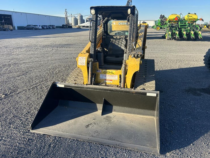 2023-gehl-rt165-image-7