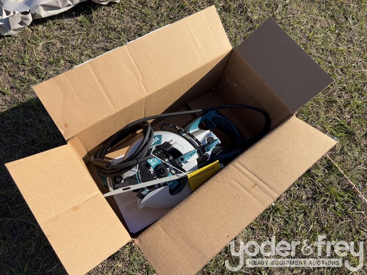 makita-7-1/4-"-magnesium-hypoid-saw-5377mg--1-yr-factory-warranty--recon-image-1