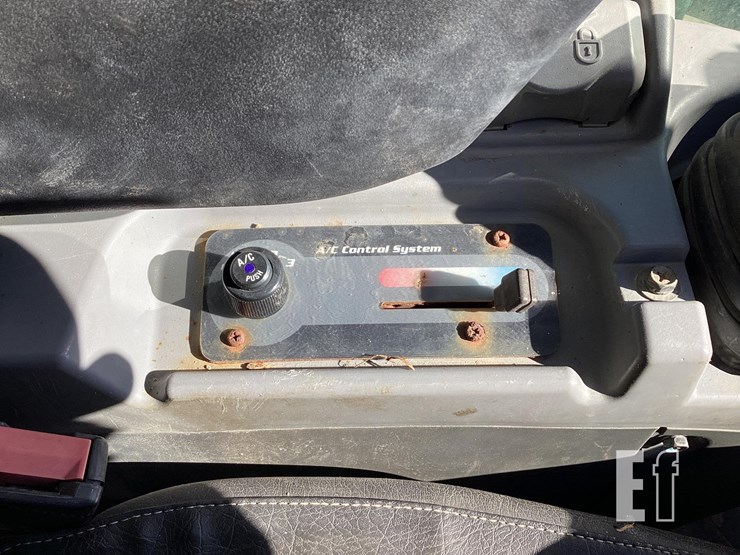 2018-kubota-svl95-2s-image-15