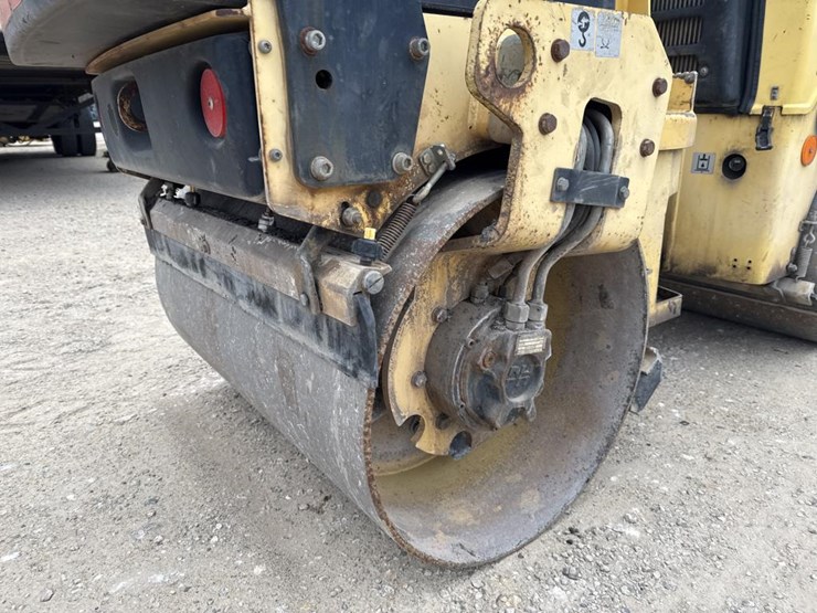 2009-dynapac-cc900-image-25